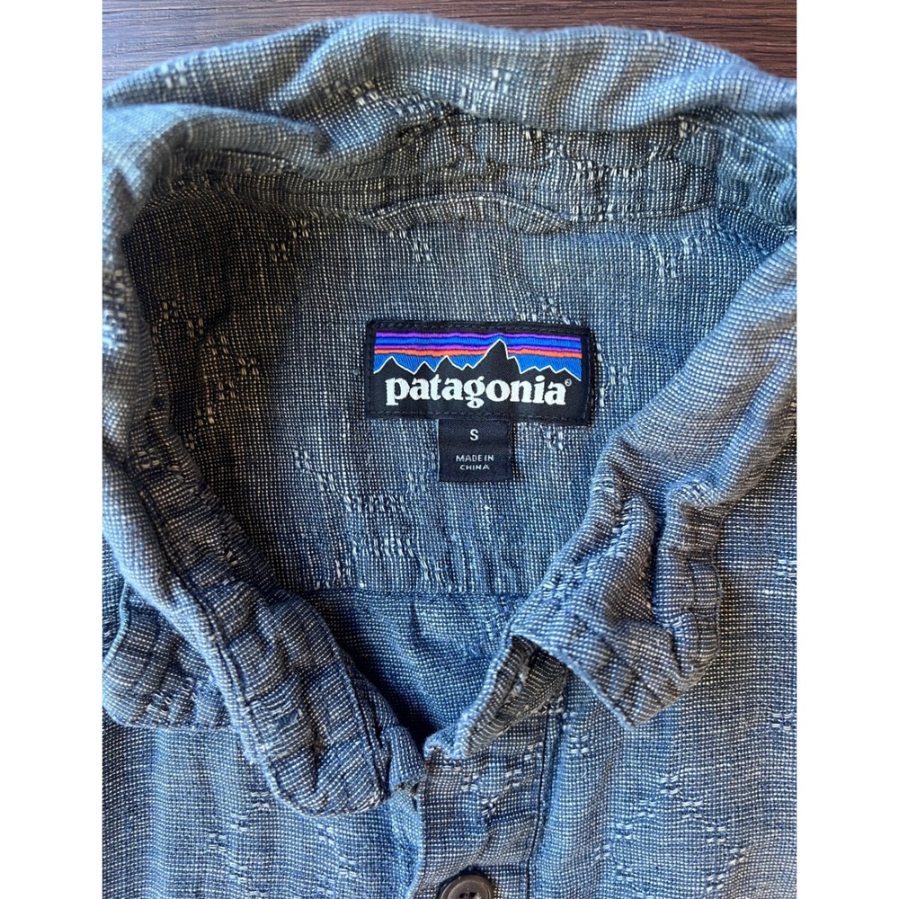 Patagonia Mens Small Blue Hemp Organic Cotton Short Sleeve Dobby Button Shirt - Picture 3 of 8
